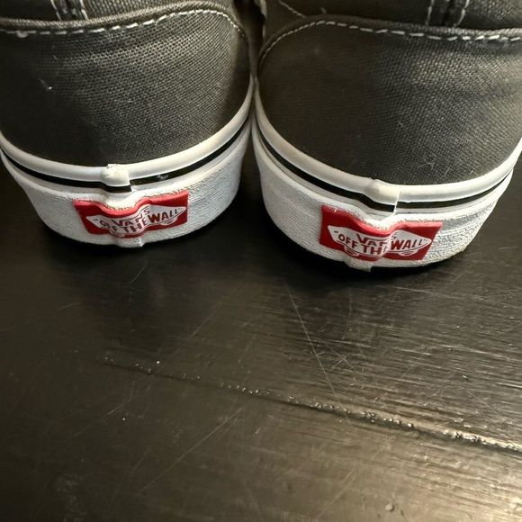 Vans Charcoal Slip-On Shoes men’s size 8 1/2, women’s size 10 - Picture 4 of 8